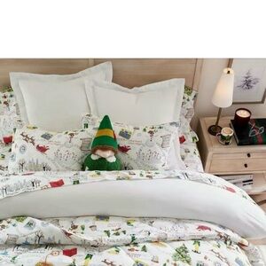 Pottery Barn Elf King Pillow covers